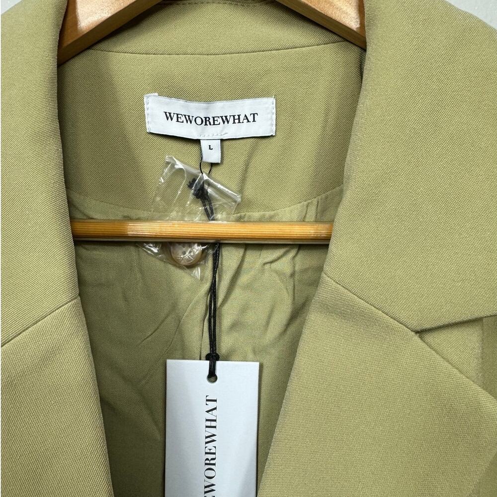 WeWoreWhat Boxy Cropped Blazer in Oat Size L - Picture 5 of 12